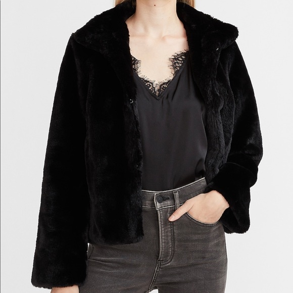 Express Jackets & Blazers - 🎉 Host Pick EXPRESS Faux Fur Jacket